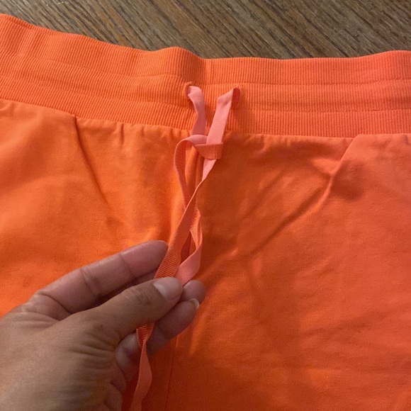 NWT orange all in motion sport bra - Picture 2 of 7
